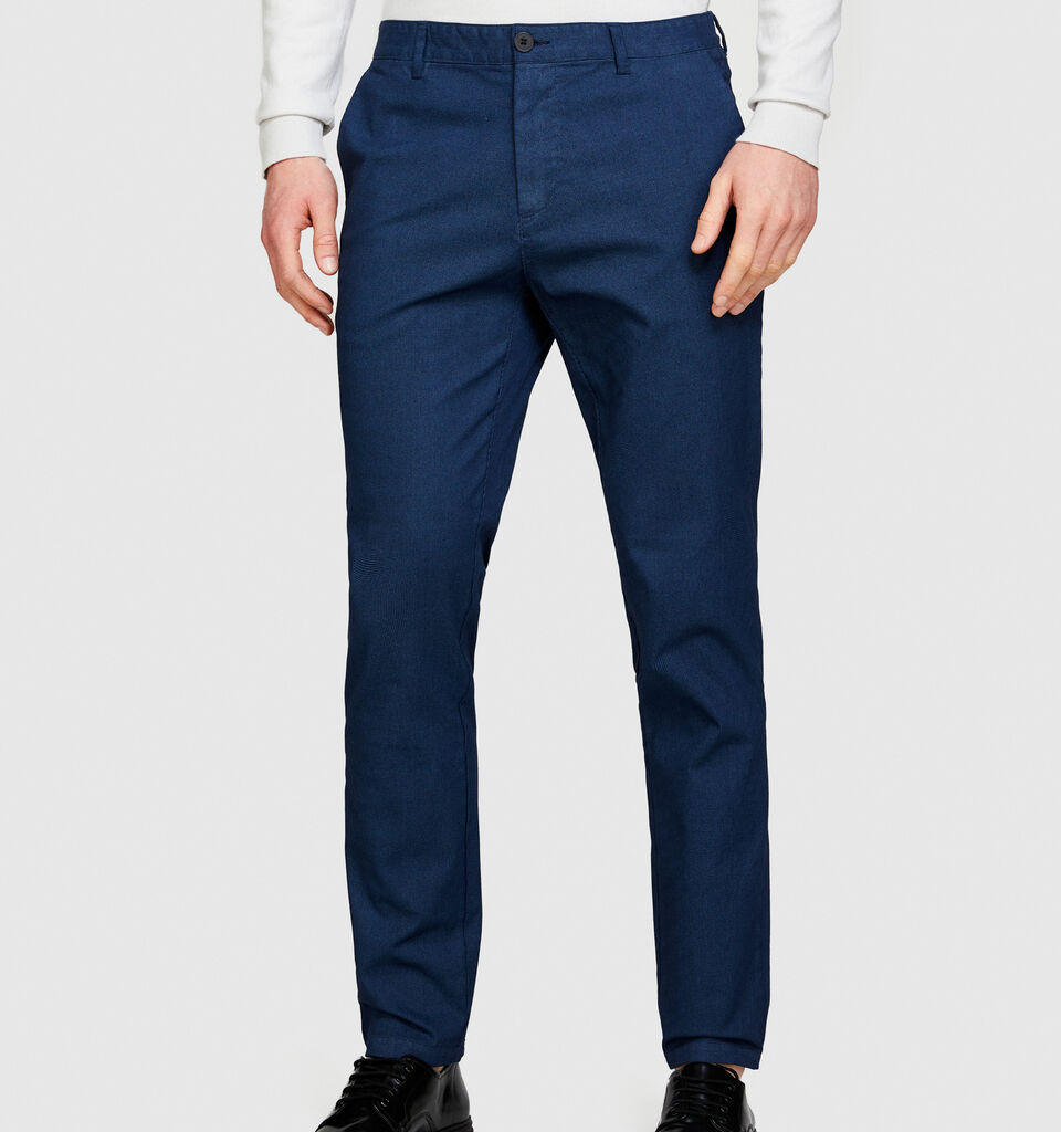 Printed chinos - men's chino trousers - Dark Blue | Sisley image number 4